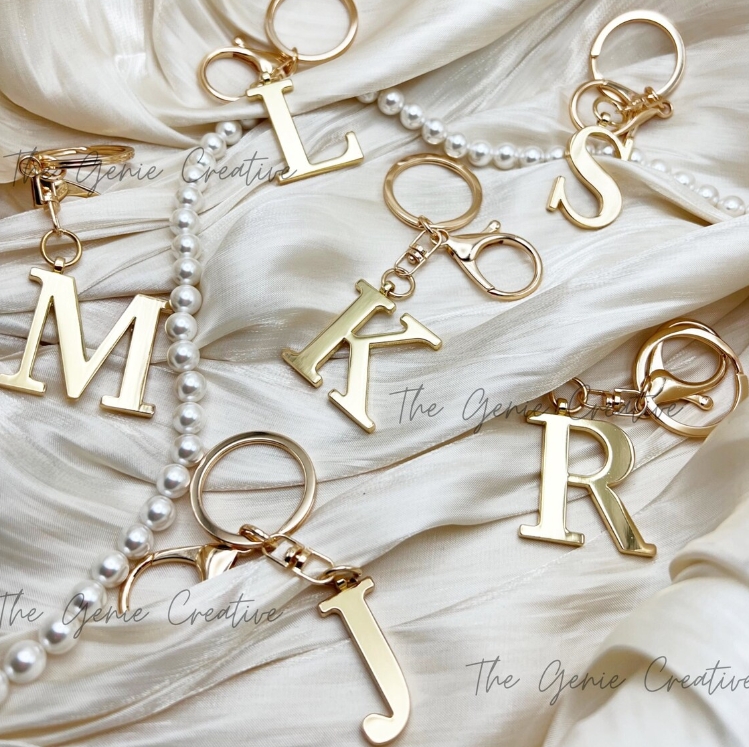 Lobster Clasp Silver - พวงกุญแจสแตนเลสสตีล 3 มิติ ตัวอักษรภาษาอังกฤษ 4 สี
