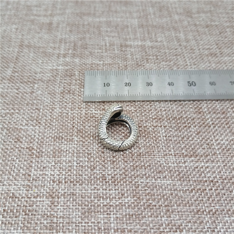 ตัวเชื่อมแบบงูและตะขอก้ามปู ทำ - Lobster Clasp Silver บทวิจารณ์และราคา